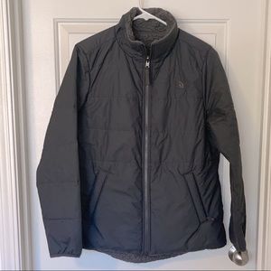 The North Face winter jacket. Size medium in great condition.